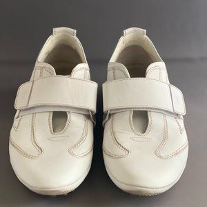 Tod's Gommini Velcro in White Leather